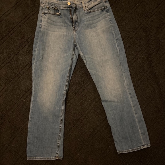 Jen 7 (7 for all Mankind) - Picture 1 of 2